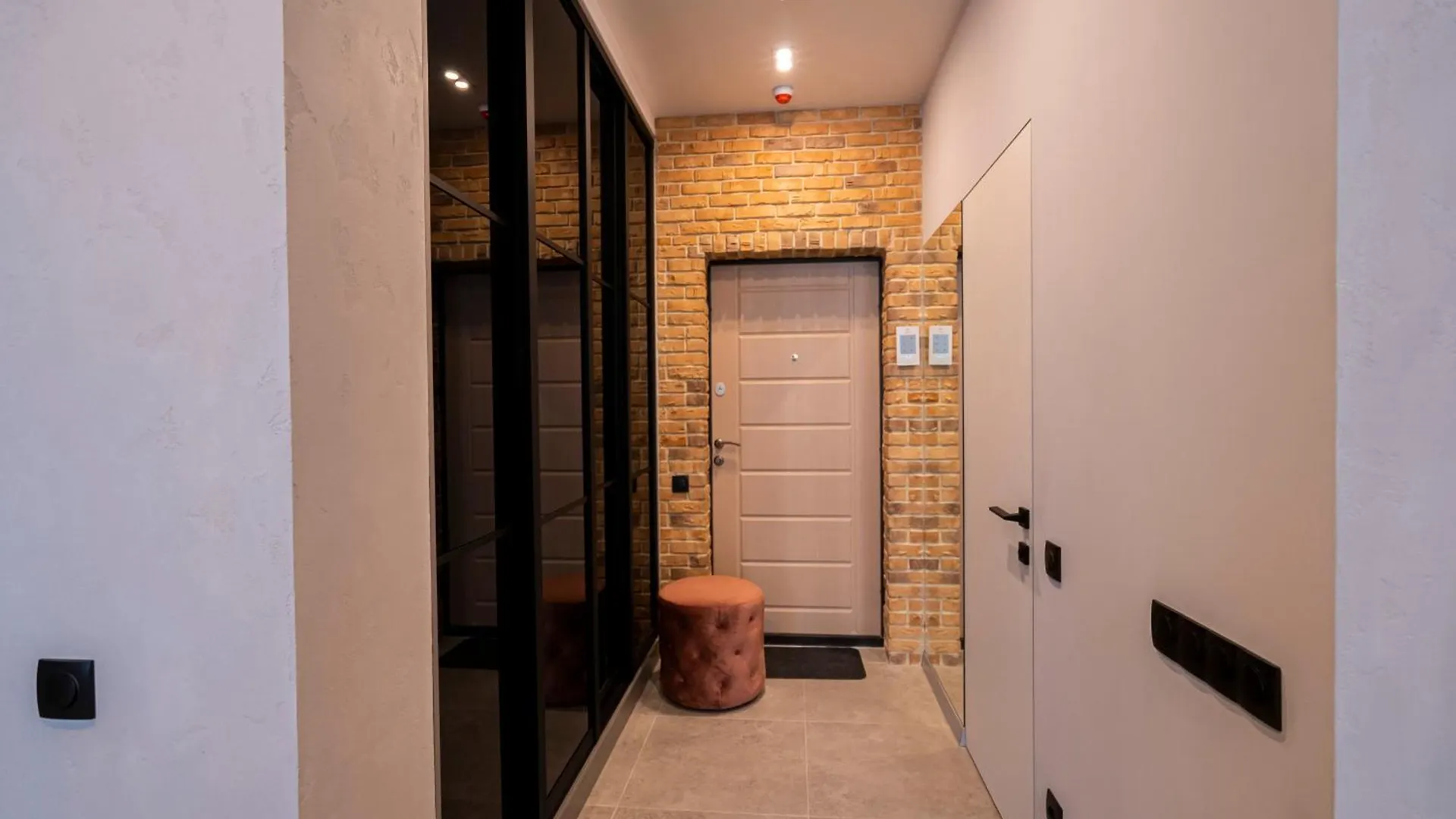 New England Ecoloft Studios Kyiv 0*,
